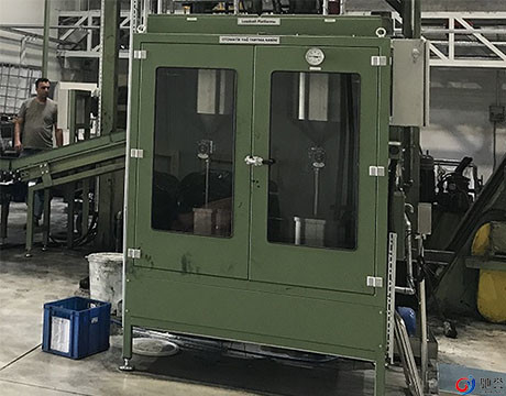 Aceite líquido que dosifica el sistema de mezcla con el tanque pre de mezcla